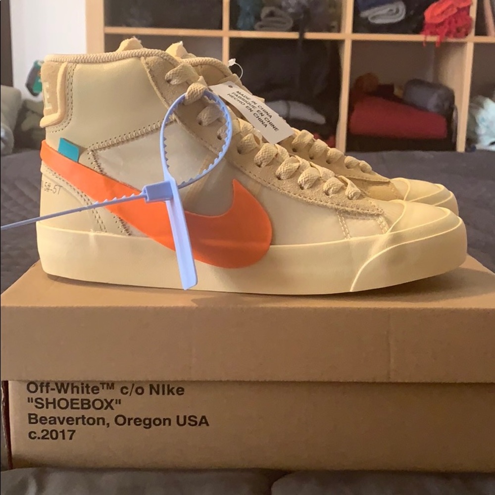 Nike OFF-WHITE x Blazer Mid Sneakers M5.5, W7